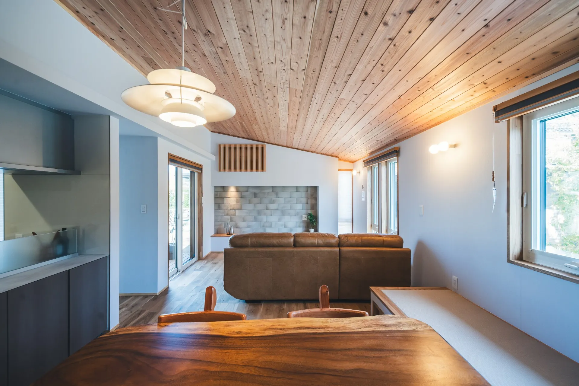 木のぬくもりに抱かれる平屋